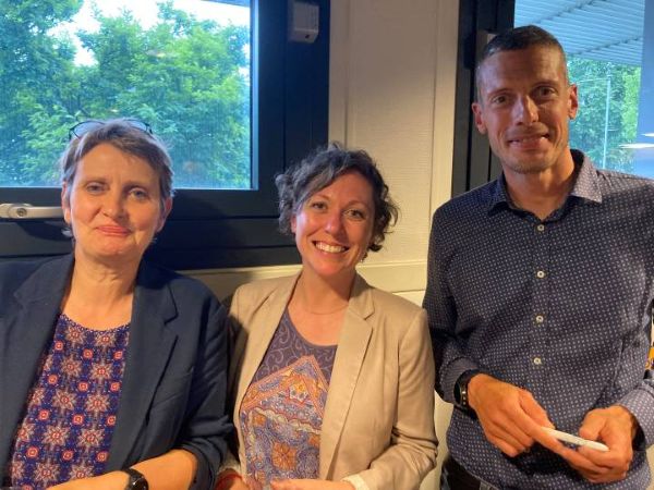 Isabelle Georges (première directrice du Gedes 35), Sarah Manoury (actuelle directrice) et Sébastien Gibert (futur directeur).